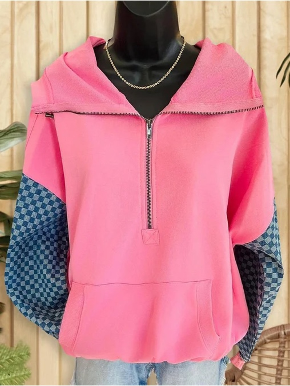 XL Pink Half-Zip Pullover Hoodie with Checkered Sleeve Detail